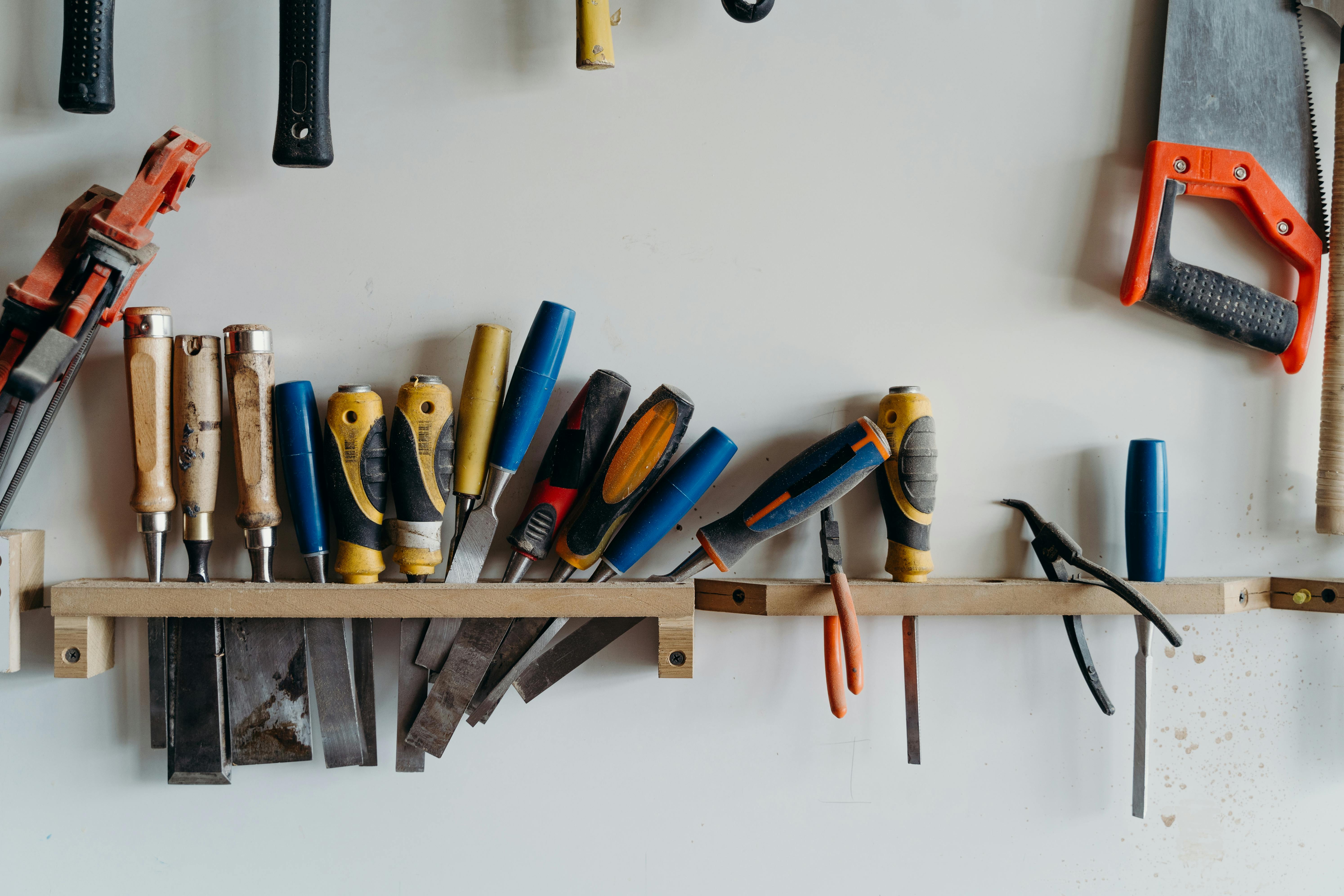 chisels and punch tools
